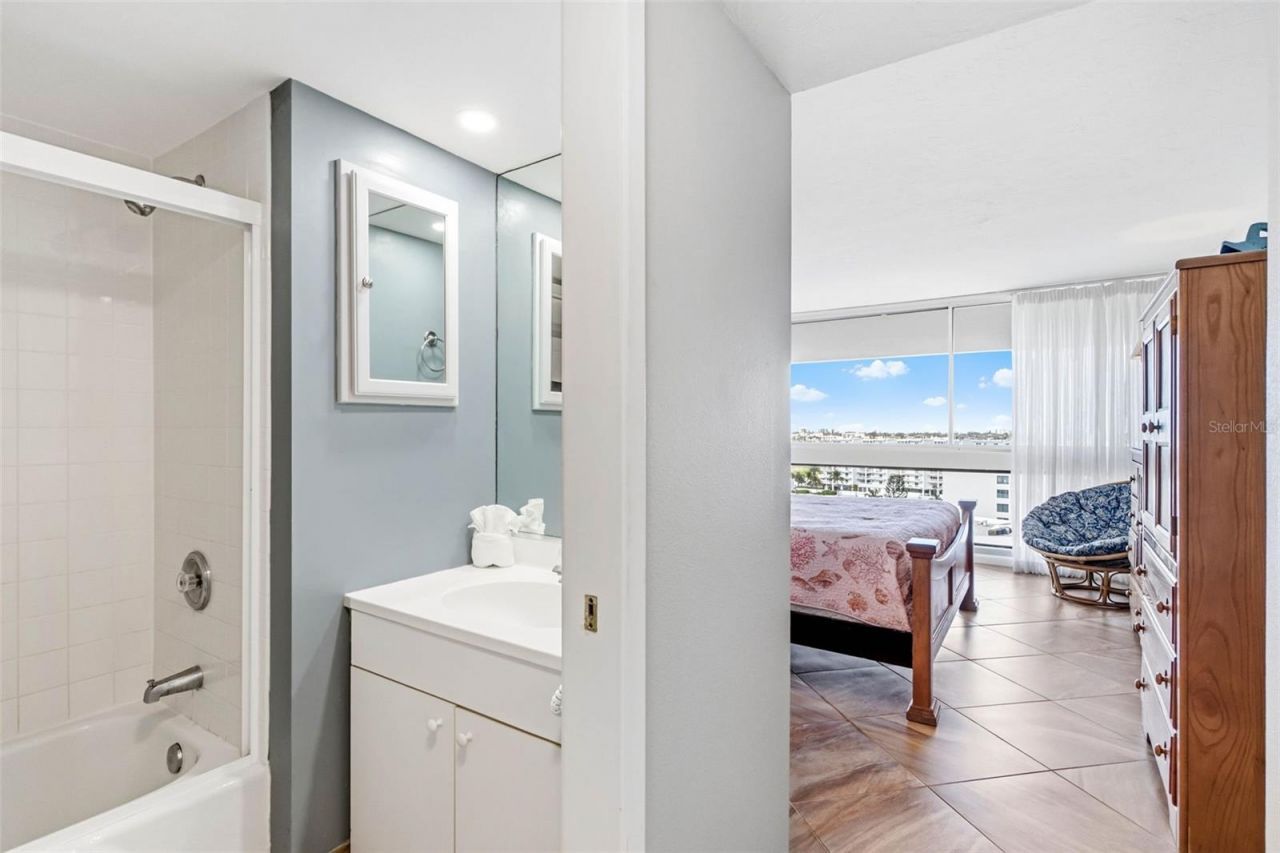 5966 Midnight Pass Road, Unit G113, Sarasota, FL 34242 Photo