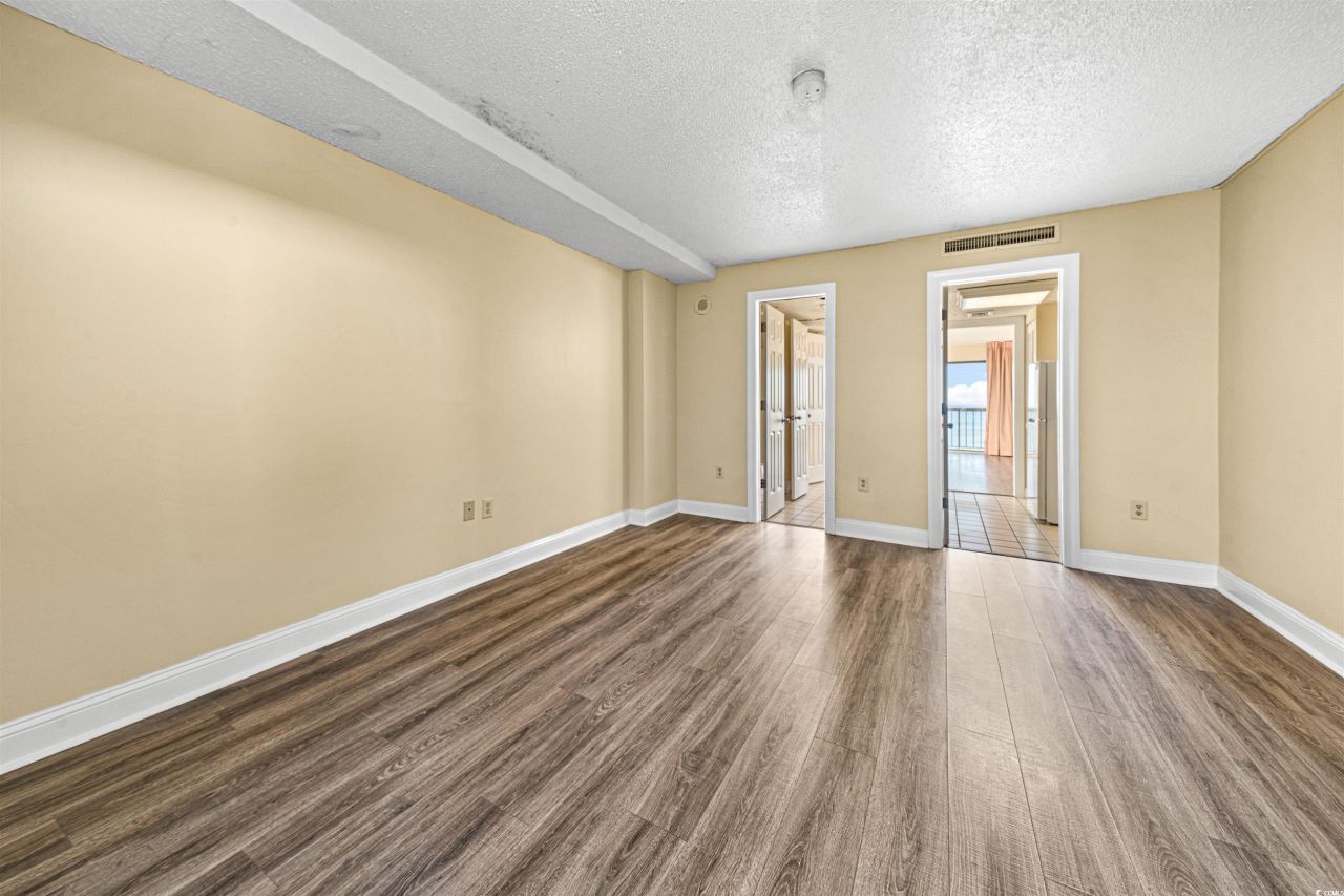 210 75th Ave N Photo 6