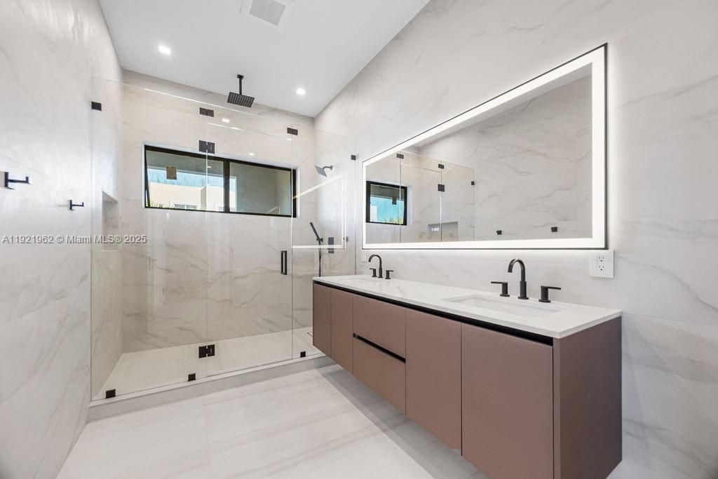 1222 NE 13th Ave, Fort Lauderdale, FL 33304 Photo