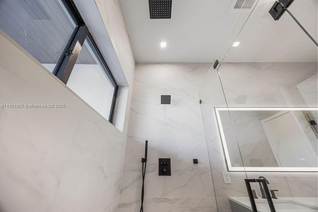 1222 NE 13th Ave, Fort Lauderdale, FL 33304 Photo