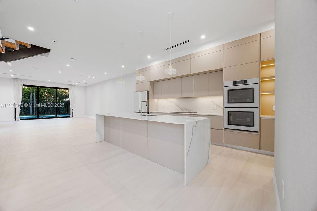 1222 NE 13th Ave, Fort Lauderdale, FL 33304 Photo