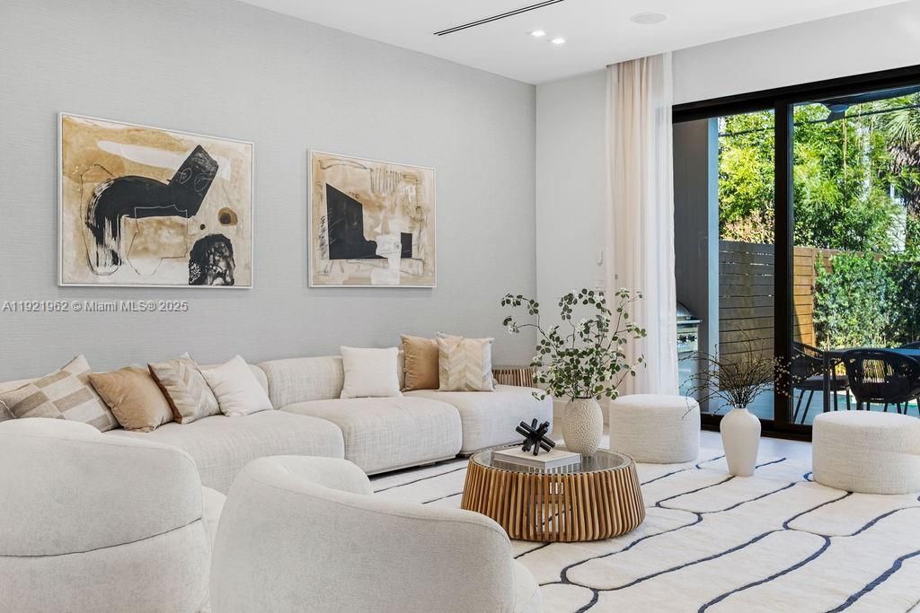 1222 NE 13th Ave, Fort Lauderdale, FL 33304 Photo