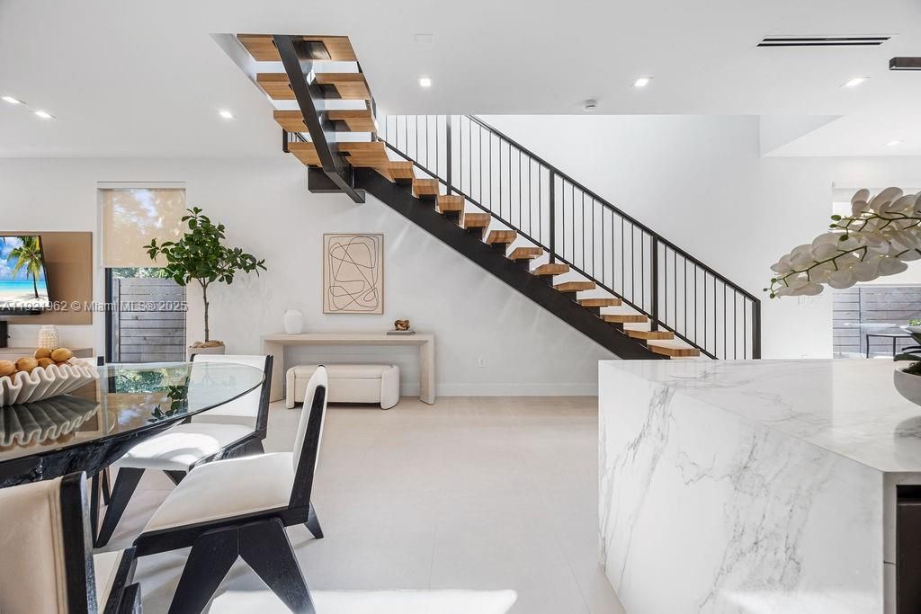 1222 NE 13th Ave, Fort Lauderdale, FL 33304 Photo