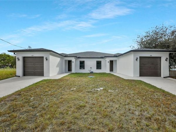 125/127 Holland ST, NORTH FORT MYERS, FL 33917