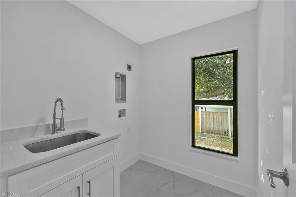 125/127 Holland St, North Fort Myers, FL 33917 Photo
