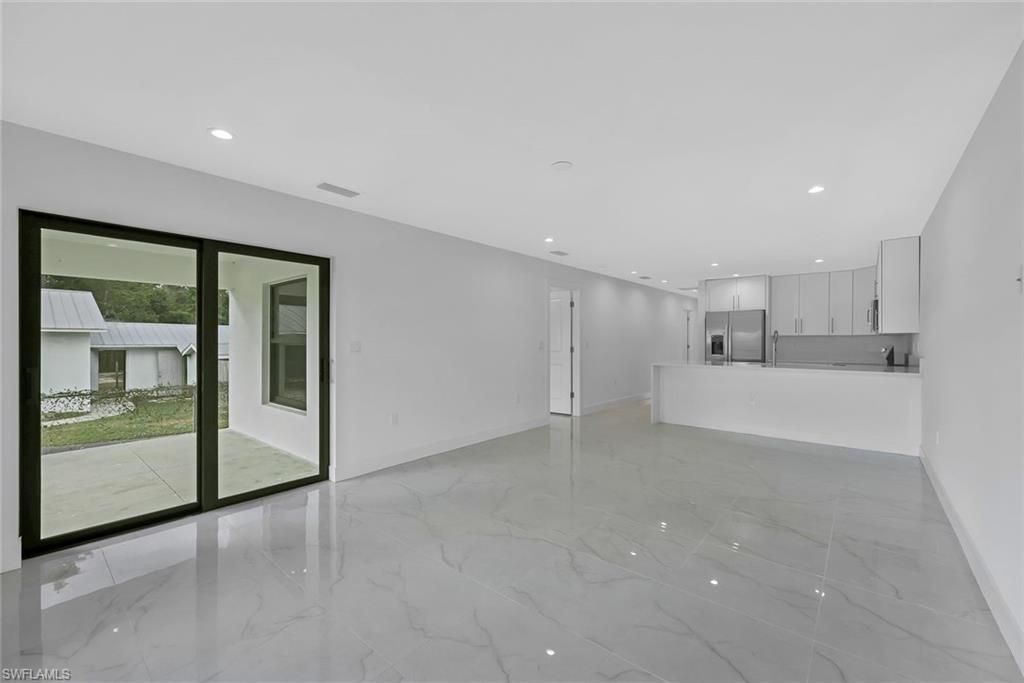 125/127 Holland St, North Fort Myers, FL 33917 Photo