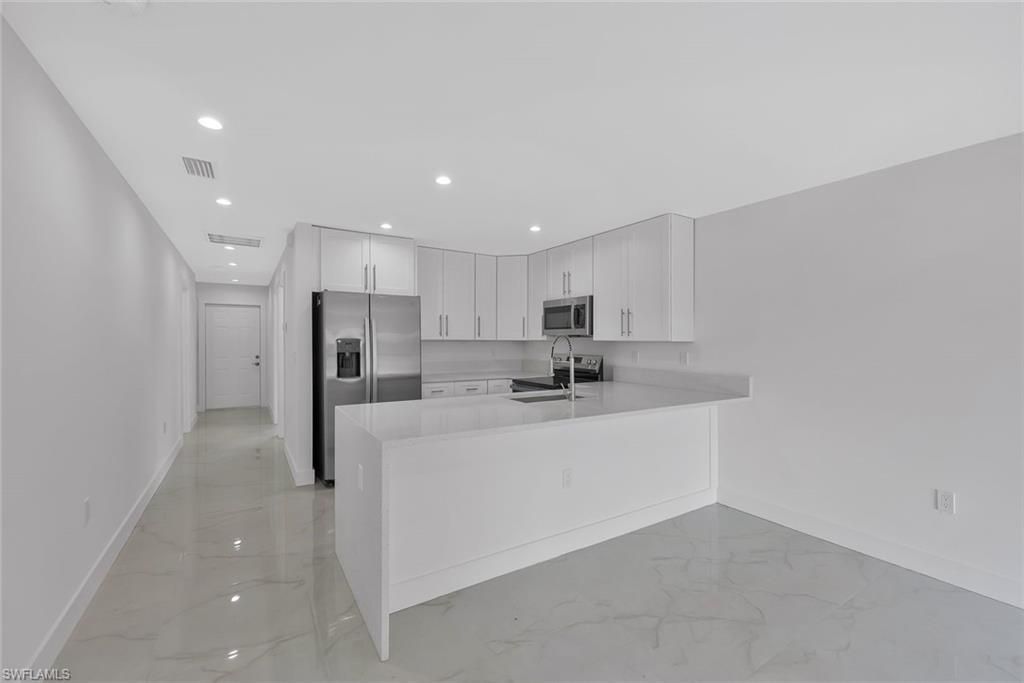 125/127 Holland St, North Fort Myers, FL 33917 Photo