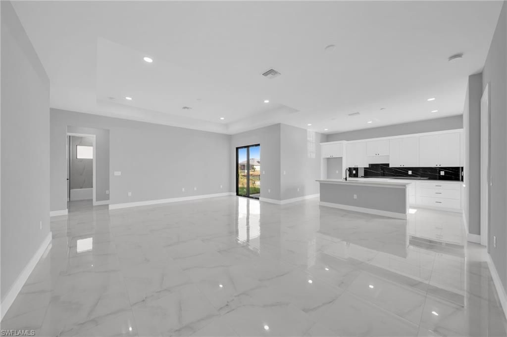 1225 NE 5th Pl, Cape Coral, FL 33909 Photo