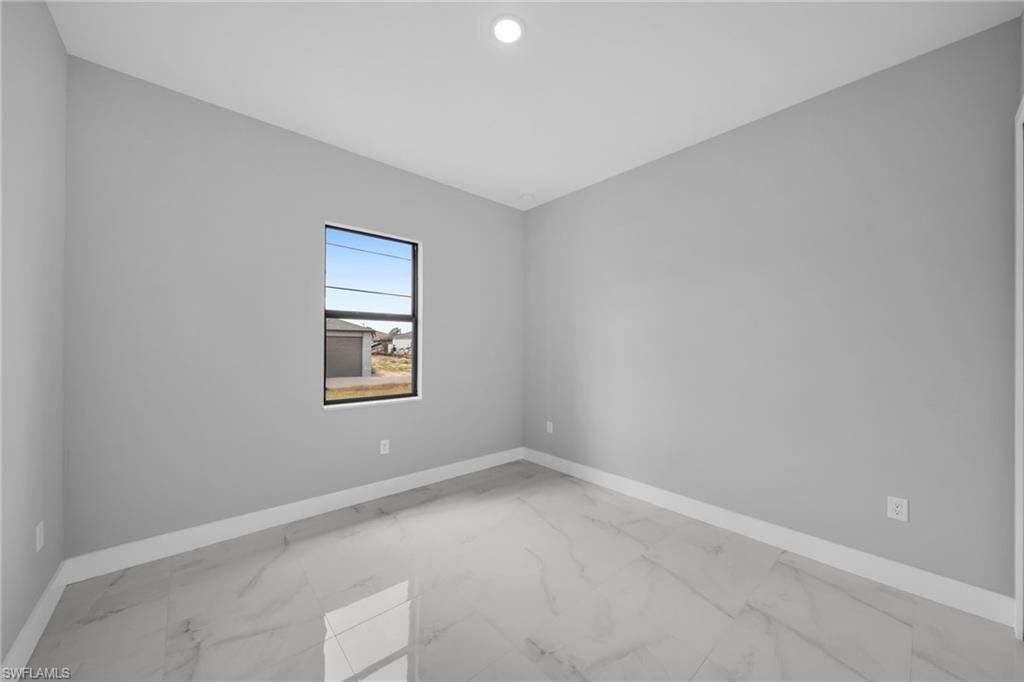 1225 NE 5th Pl, Cape Coral, FL 33909 Photo