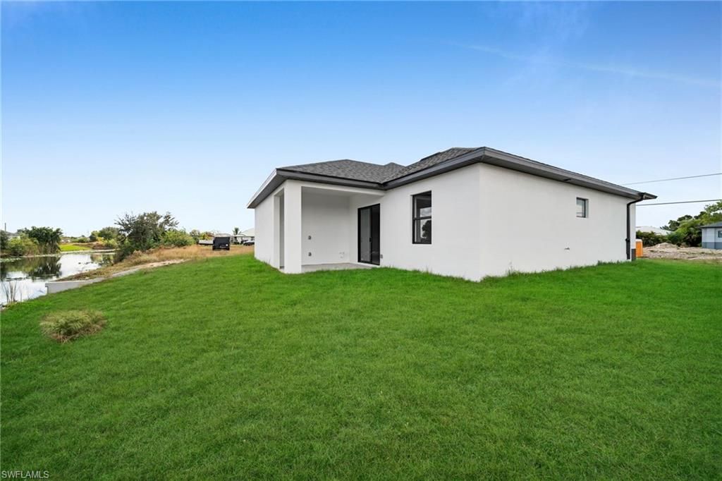 1225 NE 5th Pl, Cape Coral, FL 33909 Photo