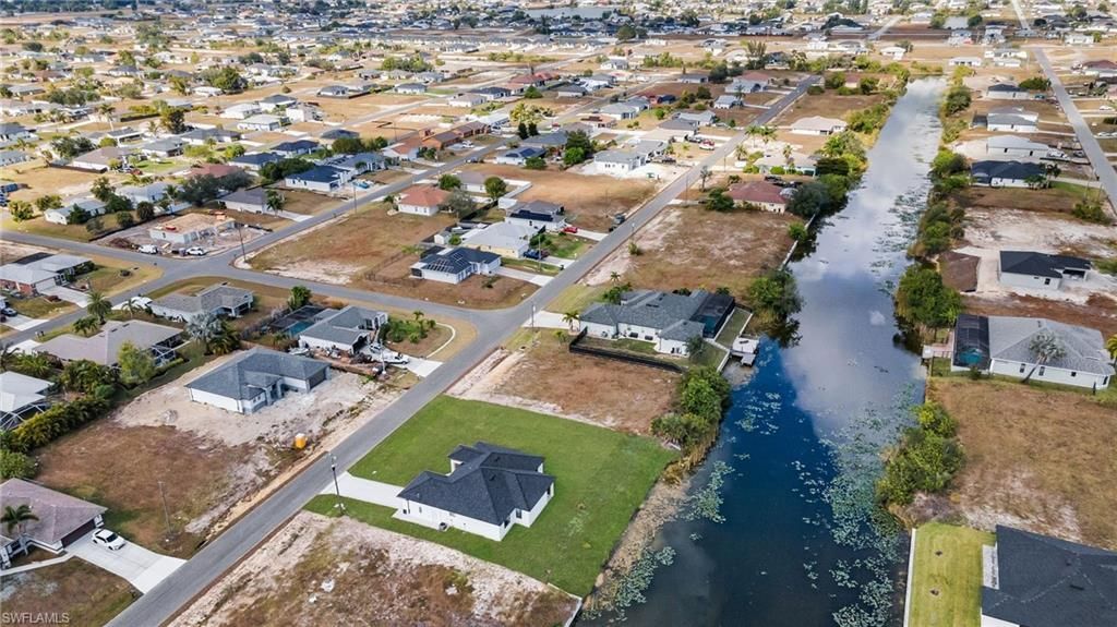 1225 NE 5th Pl, Cape Coral, FL 33909 Photo