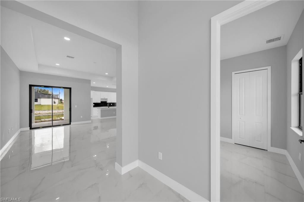 1225 NE 5th Pl, Cape Coral, FL 33909 Photo