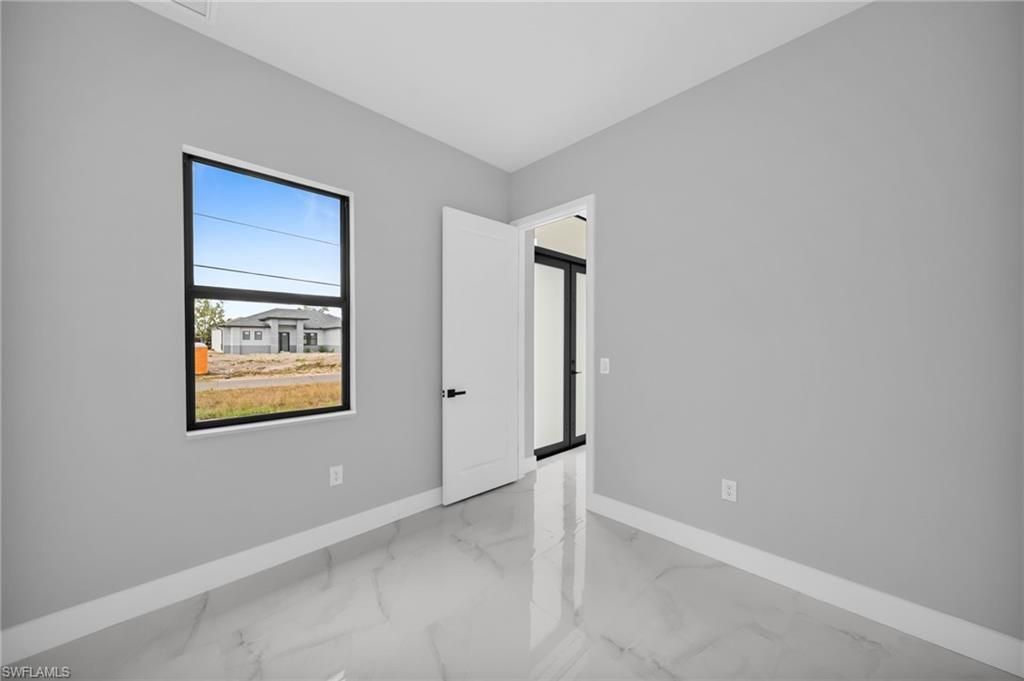 1225 NE 5th Pl, Cape Coral, FL 33909 Photo