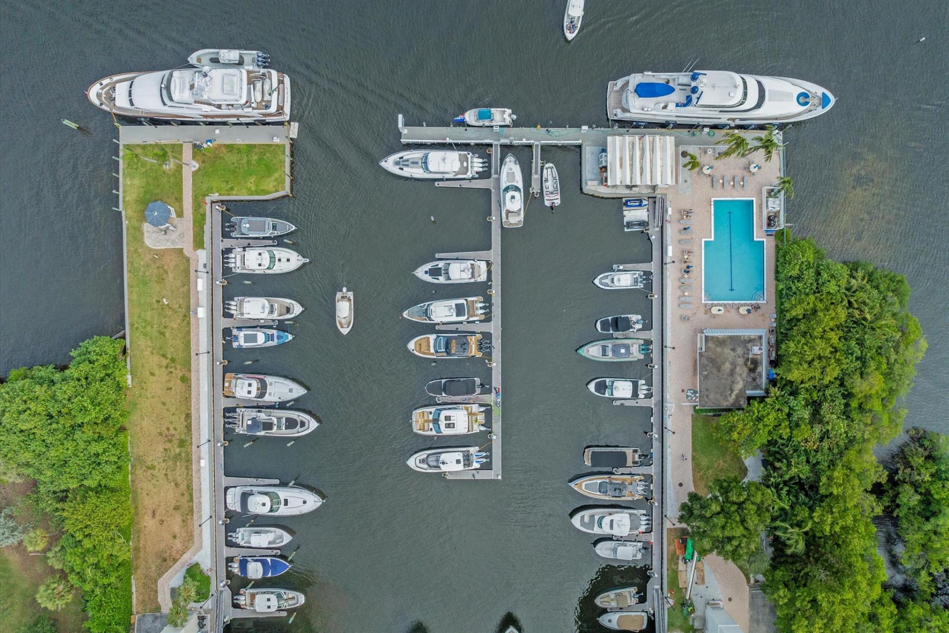 1035 S Federal Highway, Unit 211, Delray Beach, FL 33483 Photo