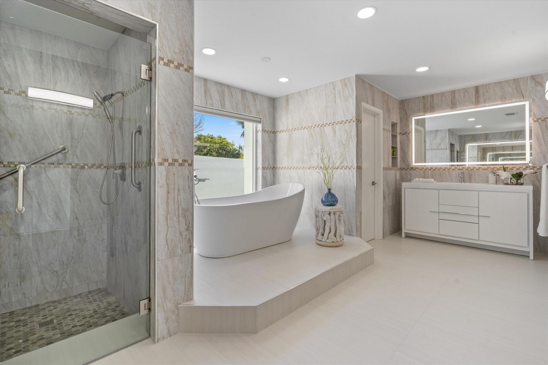 654 Pine Lake Drive, Delray Beach, FL 33445 Photo