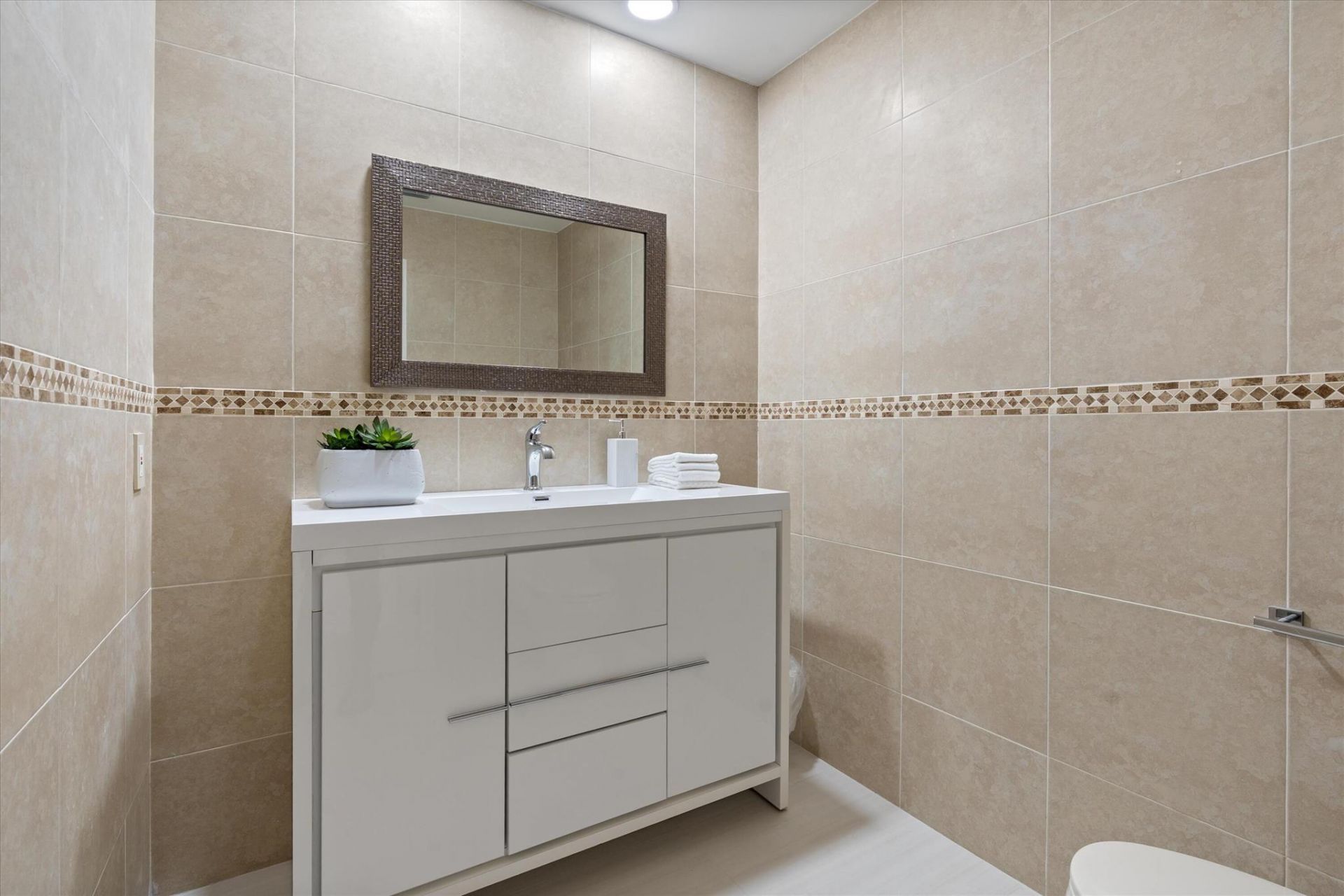 654 Pine Lake Drive, Delray Beach, FL 33445 Photo