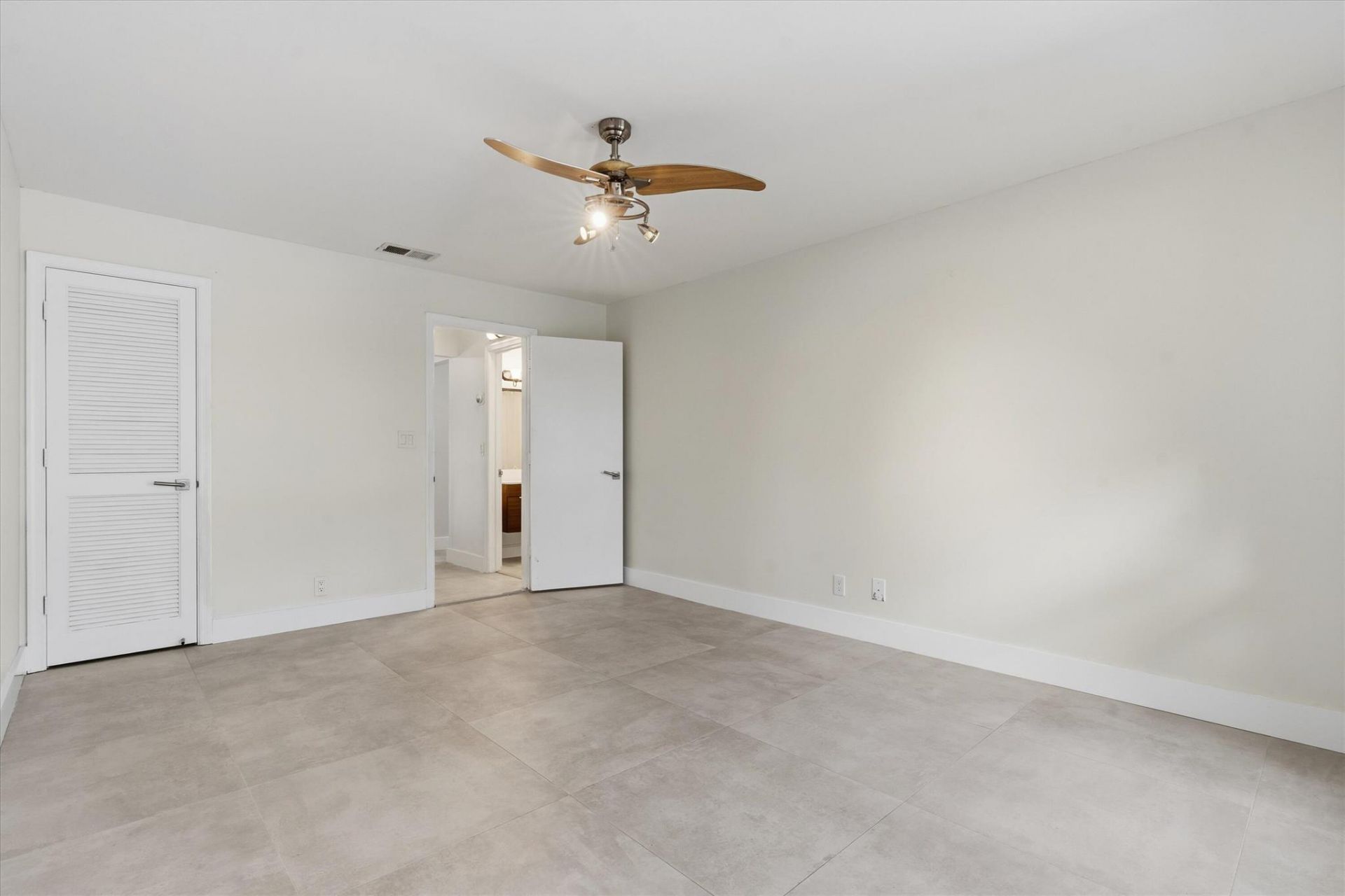 654 Pine Lake Drive, Delray Beach, FL 33445 Photo