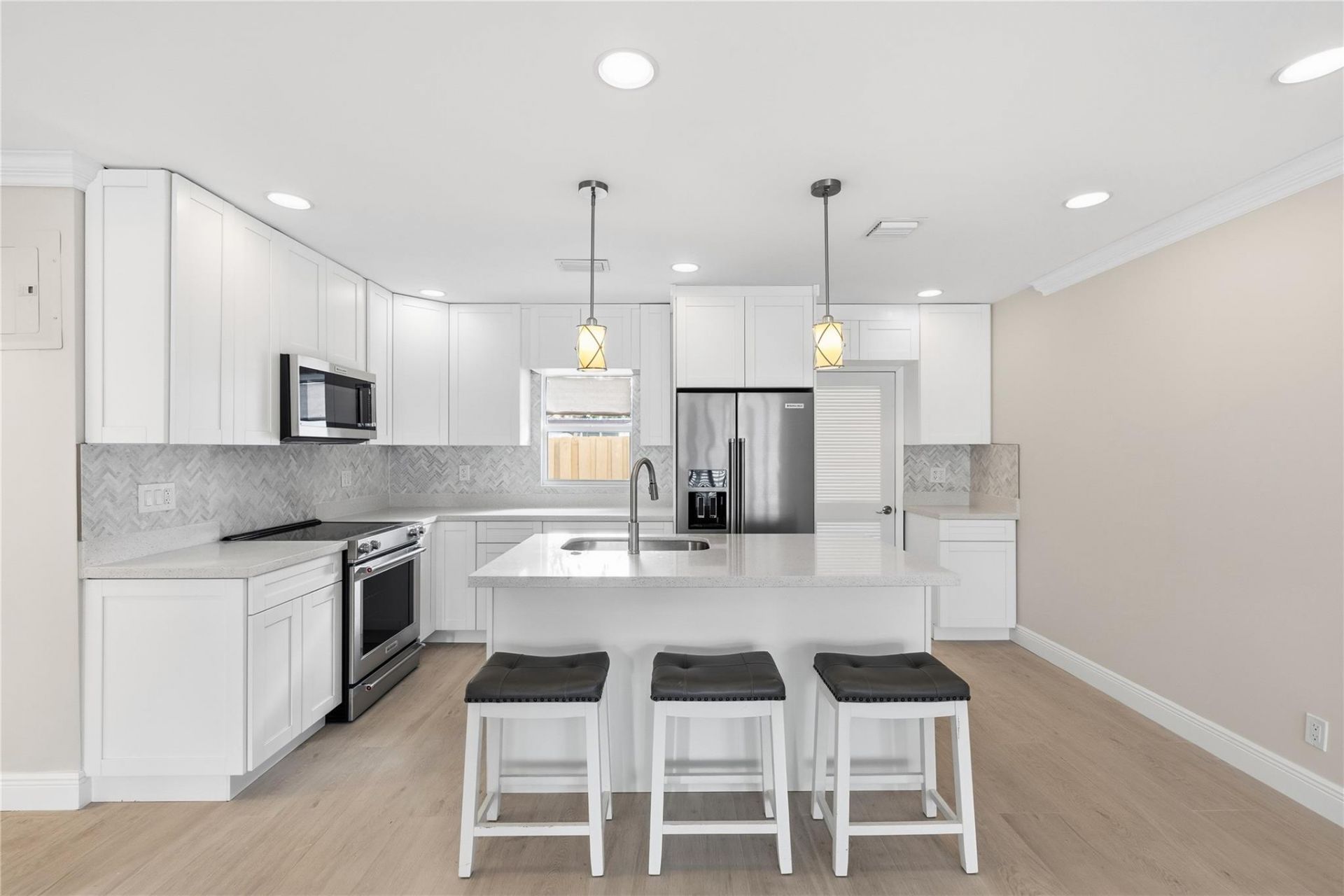 2000 NE 17 Court, Fort Lauderdale, FL 33304 Photo