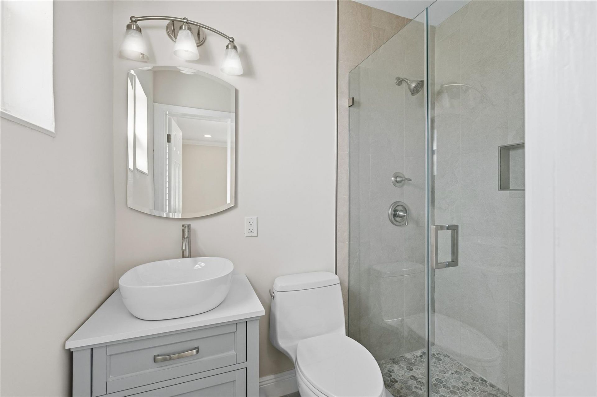 2000 NE 17 Court, Fort Lauderdale, FL 33304 Photo