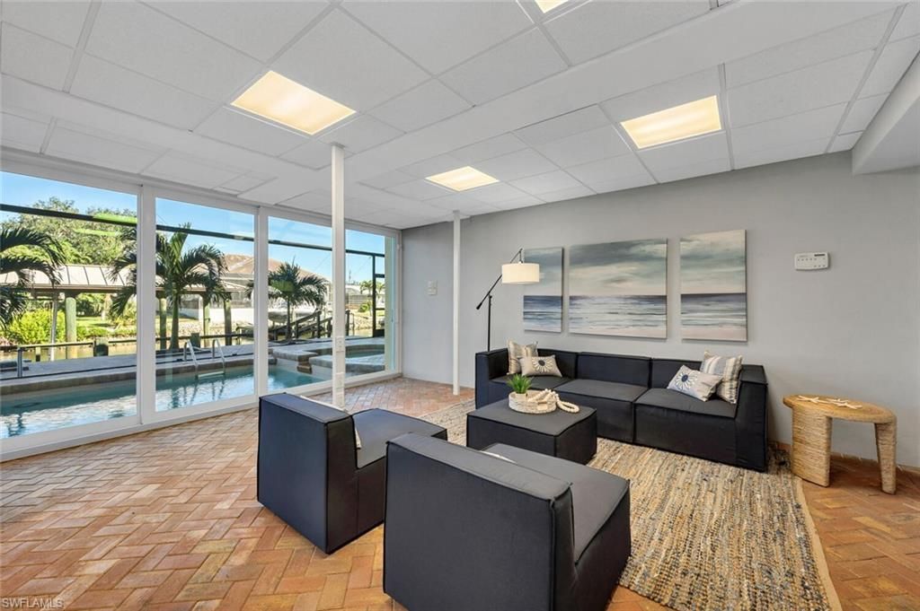 223 Dolphin Cove Ct, Bonita Springs, FL 34134 Photo