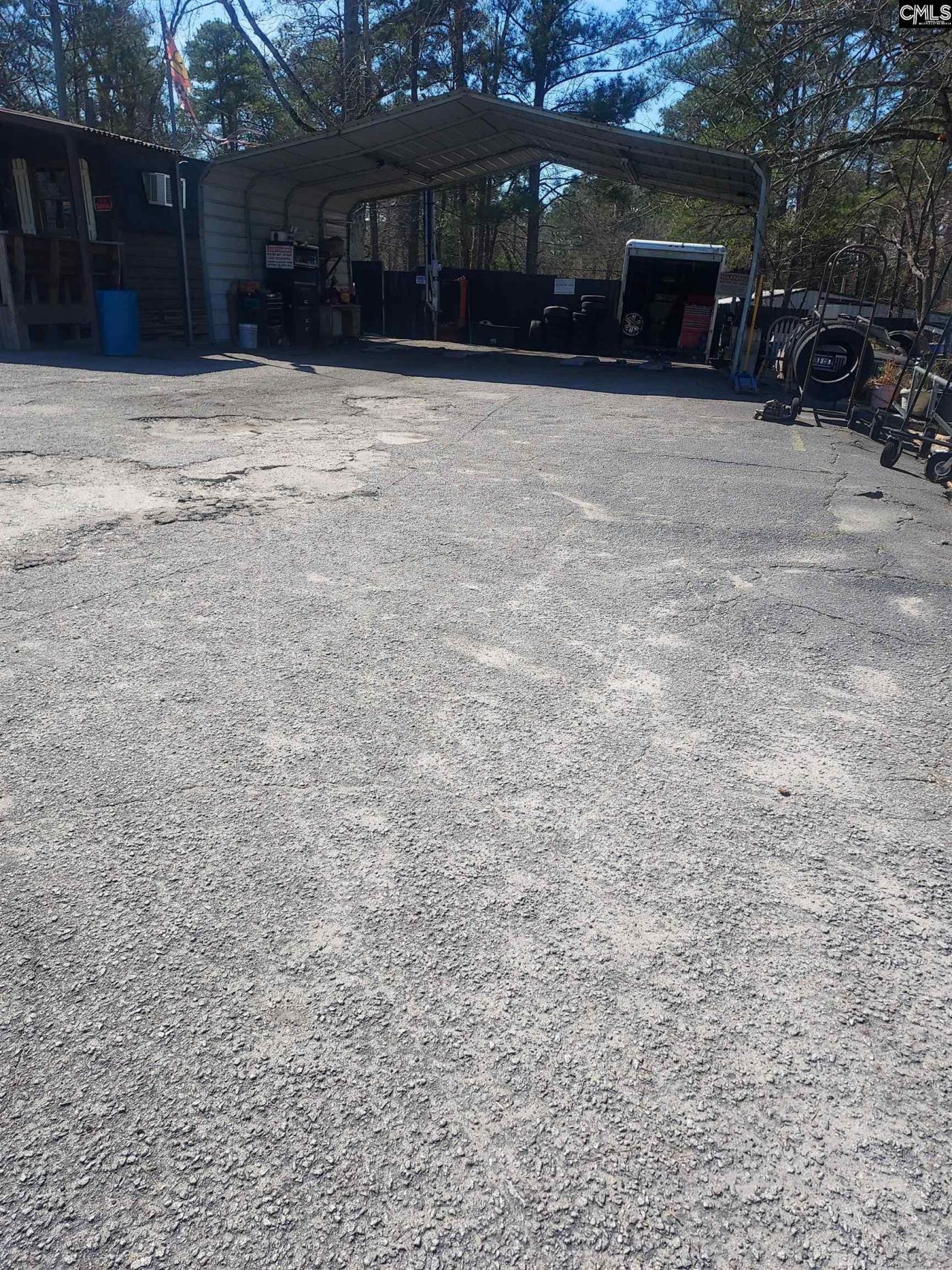 2443 Decker Boulevard  Photo 7