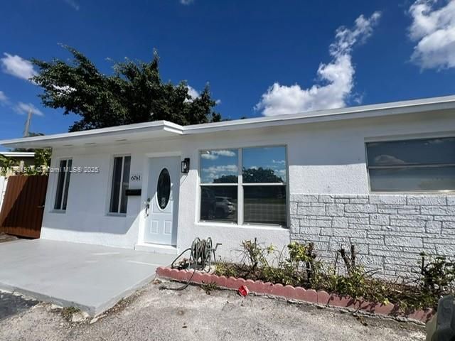 6761 Sheridan St, Hollywood, FL 33024 Photo