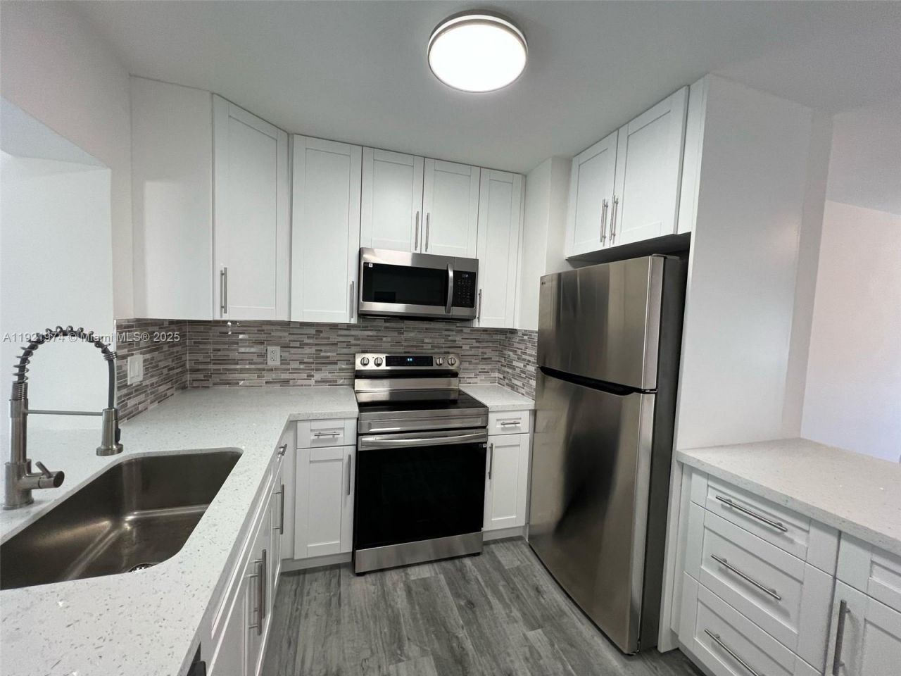 6761 Sheridan St, Hollywood, FL 33024 Photo