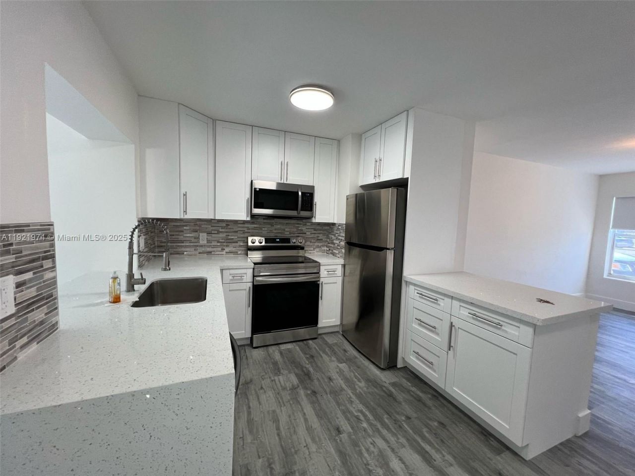 6761 Sheridan St, Hollywood, FL 33024 Photo