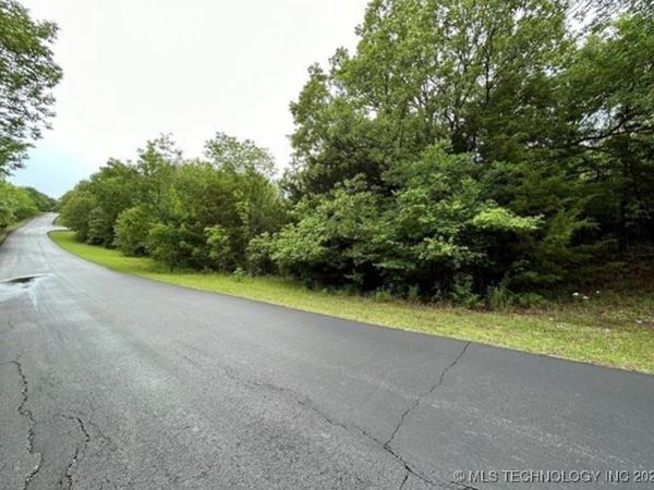 2550 W Hillcrest Drive, Cleveland, OK 74020