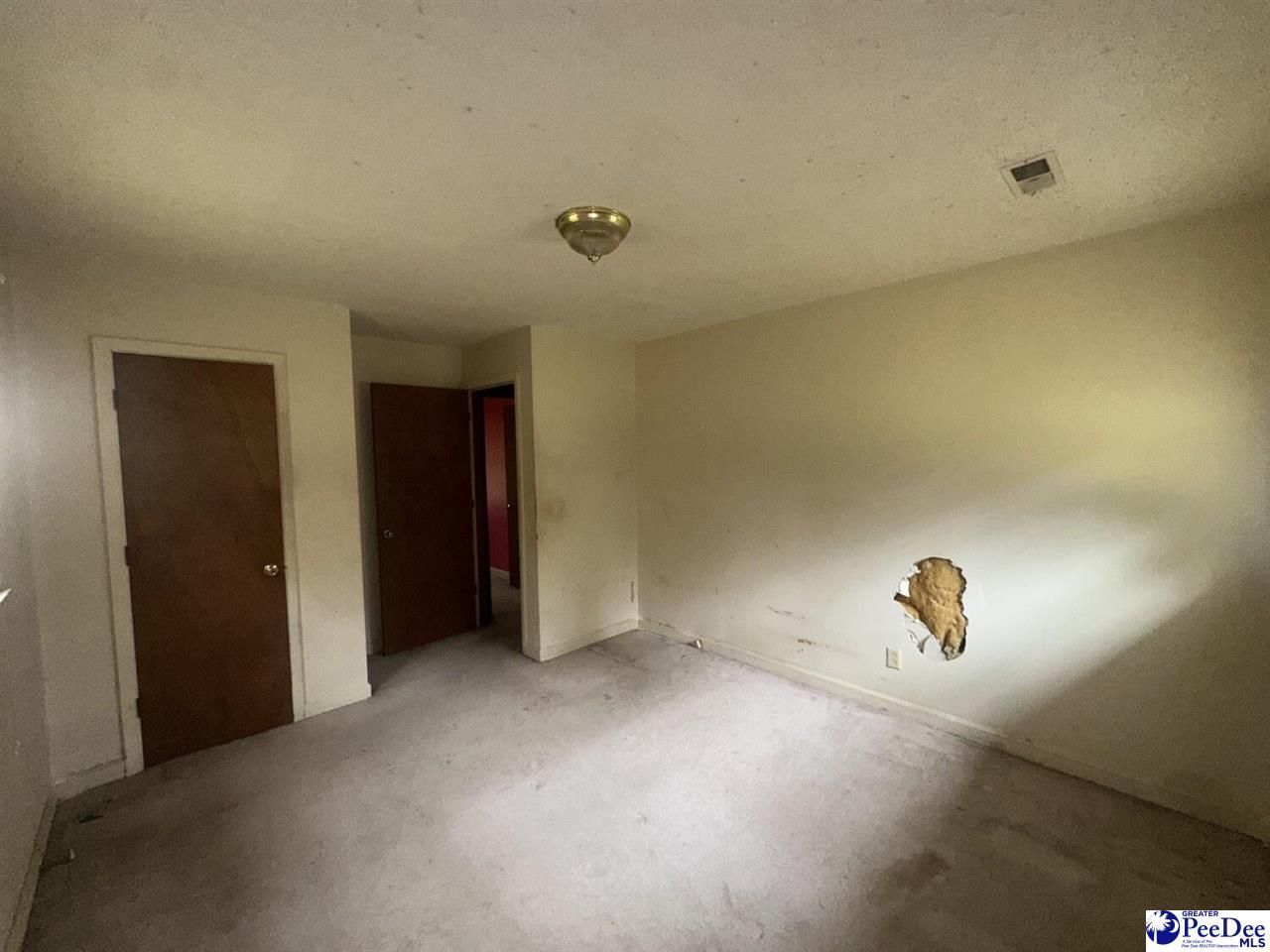 901 Franklin Dr Photo 13