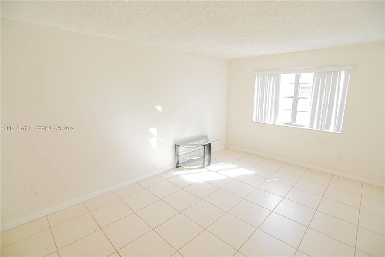 13685 NE 10th Ave, Unit 209, North Miami, FL 33161 Photo