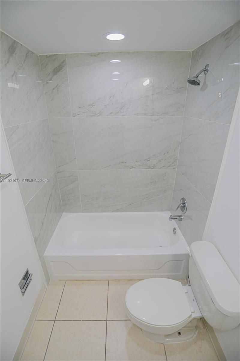 13685 NE 10th Ave, Unit 209, North Miami, FL 33161 Photo