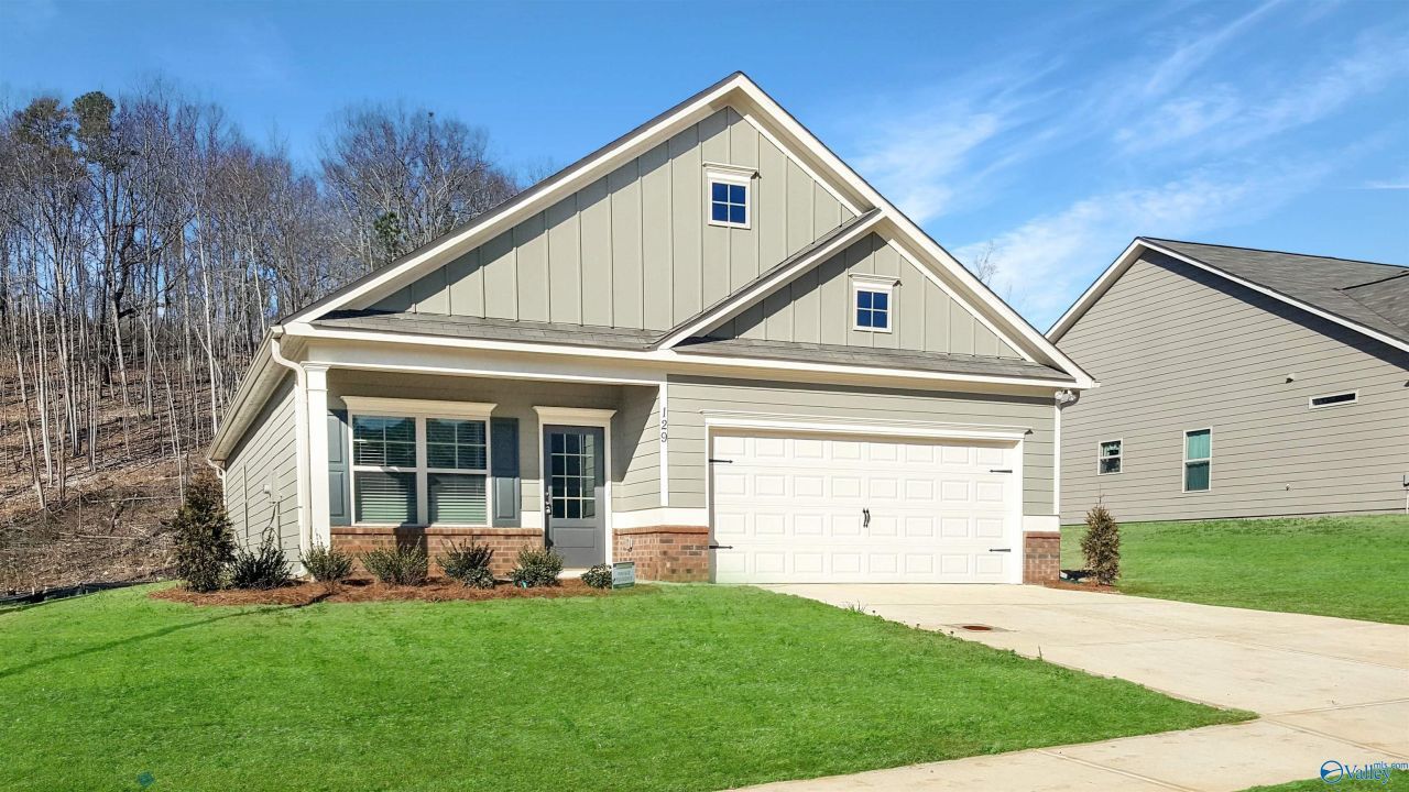 20213 Nightingale Drive, Athens, AL 35611 Main Photo