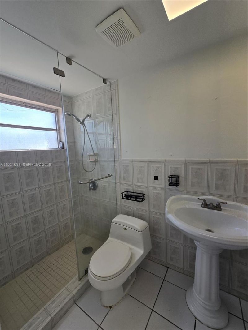 8105 SW 17th Ter, Miami, FL 33155 Photo