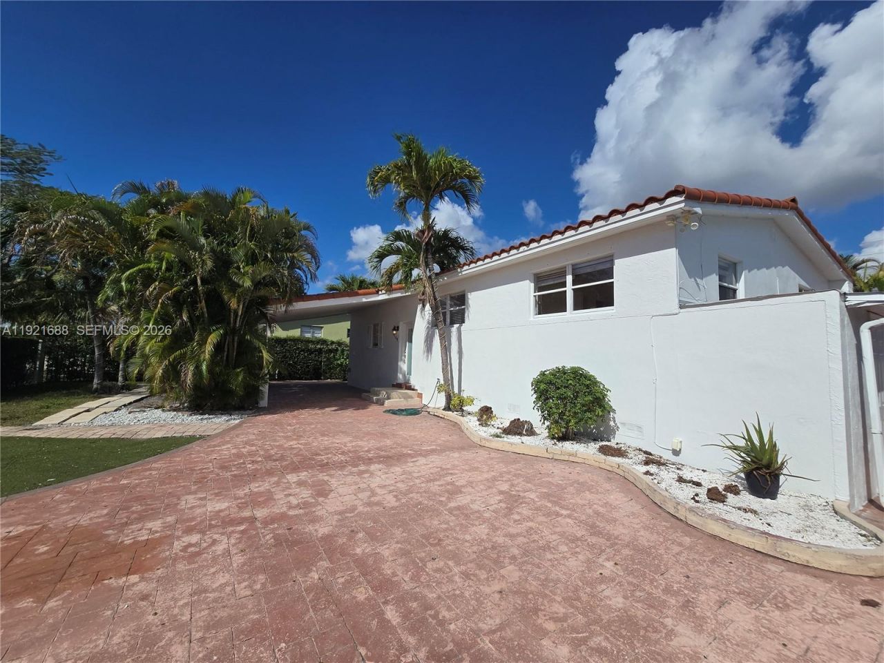 8105 SW 17th Ter, Miami, FL 33155 Photo