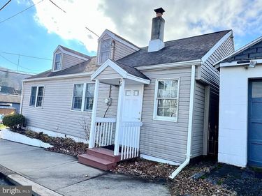 28 N 19TH STREET, ASHLAND, PA 17921