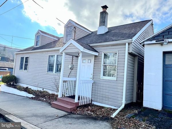 28 N 19TH STREET, ASHLAND, PA 17921