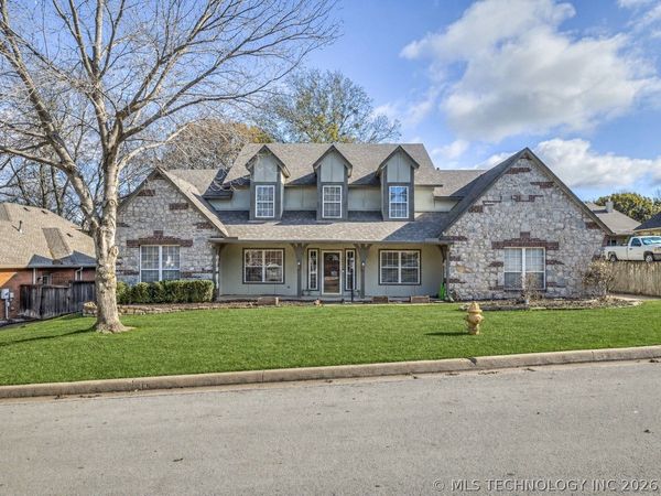 12512 S 18th Circle E, Jenks, OK 74037