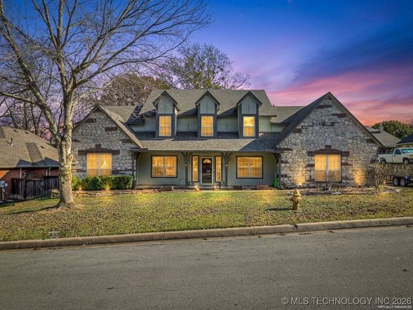 12512 S 18th Circle E, Jenks, OK 74037