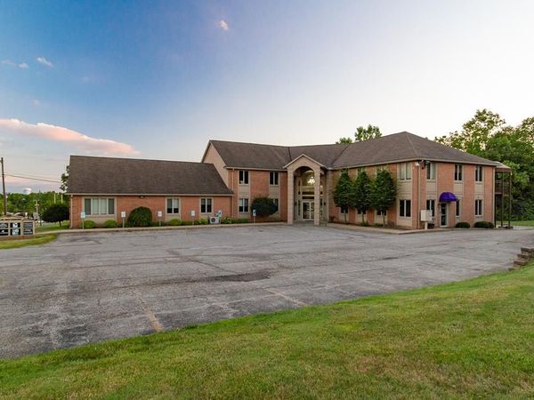 1230 Lexington Ave, Unit 100 - 102, Mansfield, OH 44907