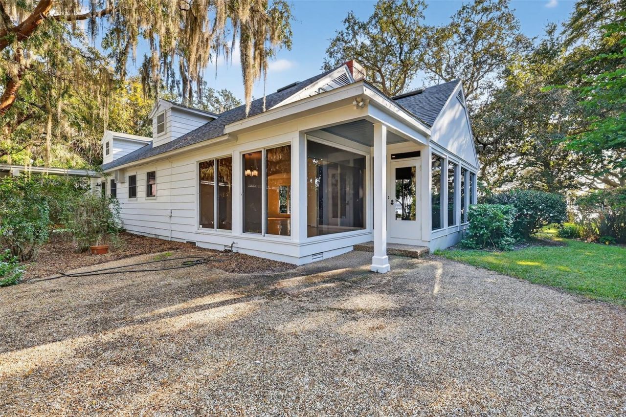 9345 Silver Lake Drive, Leesburg, FL 34788 Photo