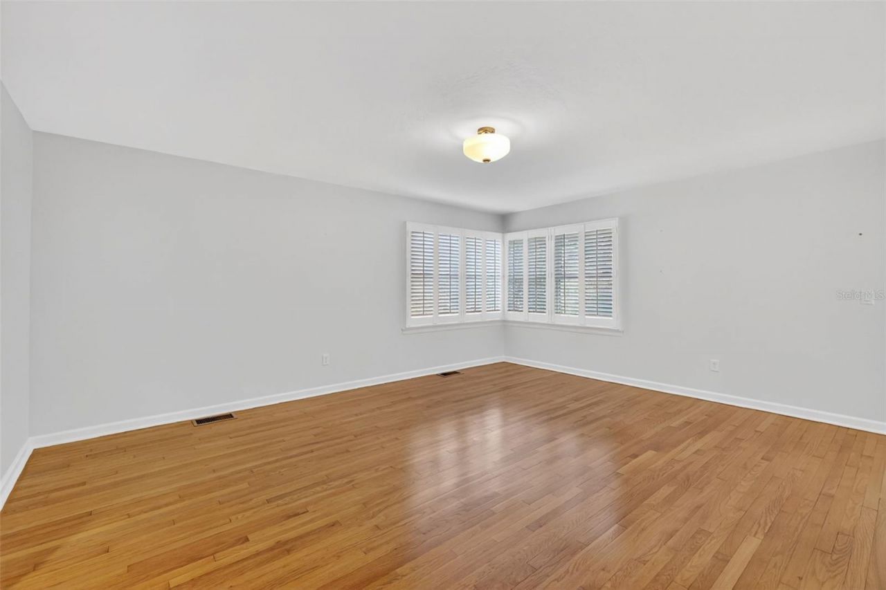 9345 Silver Lake Drive, Leesburg, FL 34788 Photo