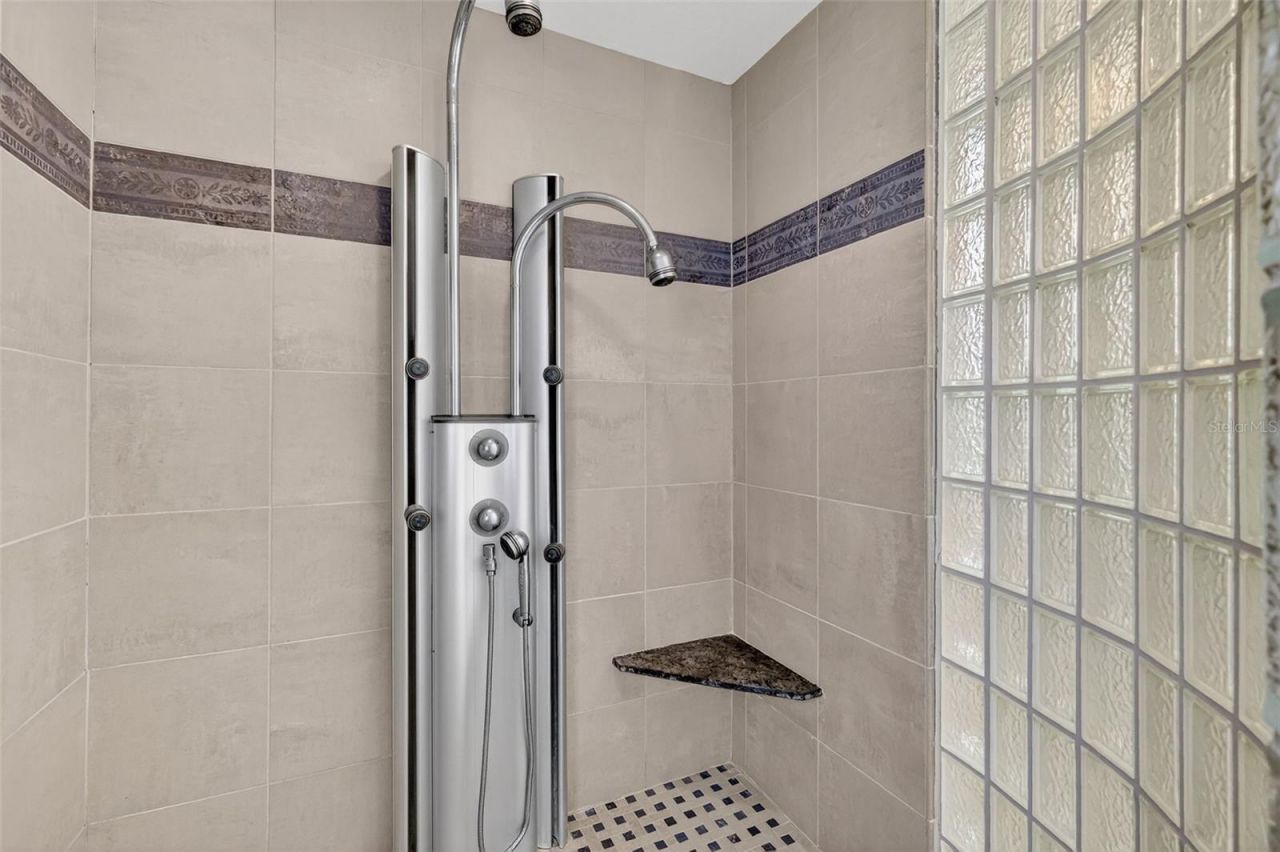 9345 Silver Lake Drive, Leesburg, FL 34788 Photo