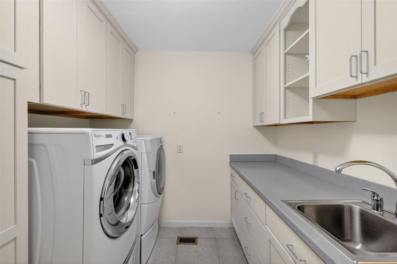 9345 Silver Lake Drive, Leesburg, FL 34788 Photo