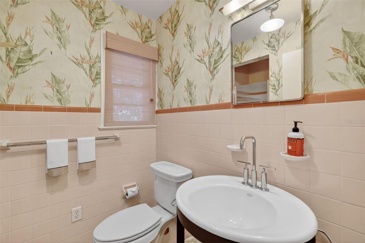 9345 Silver Lake Drive, Leesburg, FL 34788 Photo