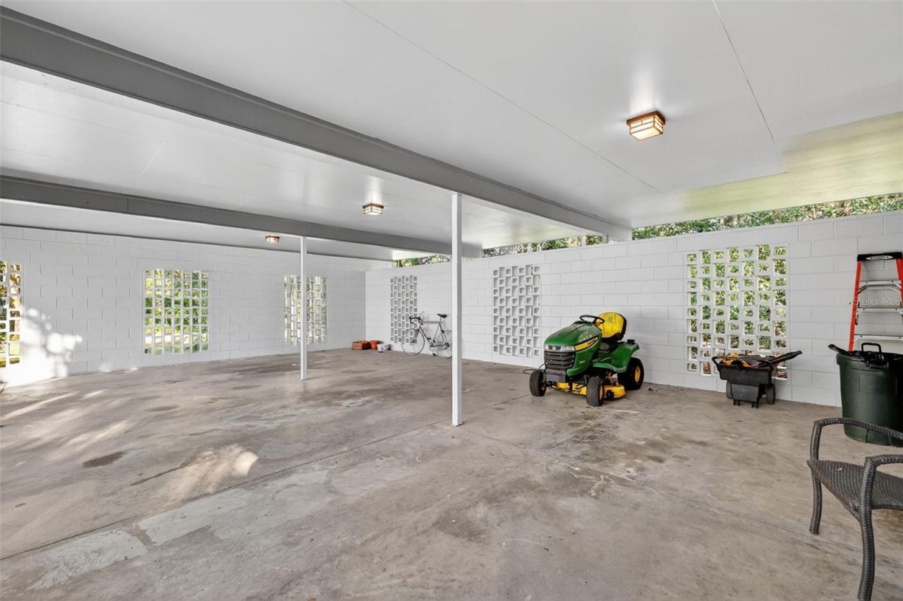 9345 Silver Lake Drive, Leesburg, FL 34788 Photo