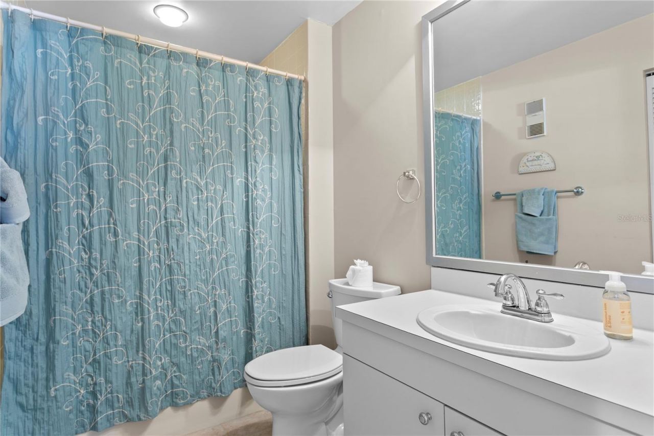 1601 43rd Street N, Unit 220, Saint Petersburg, FL 33713 Photo