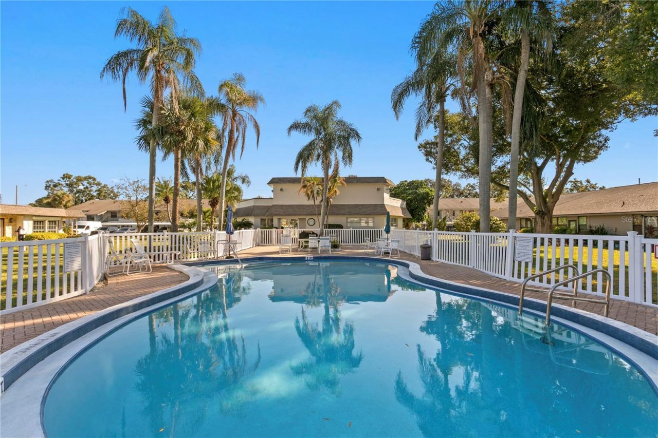 1601 43rd Street N, Unit 220, Saint Petersburg, FL 33713 Photo