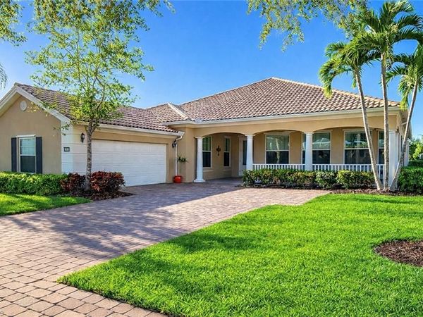 28908 Zamora CT, BONITA SPRINGS, FL 34135