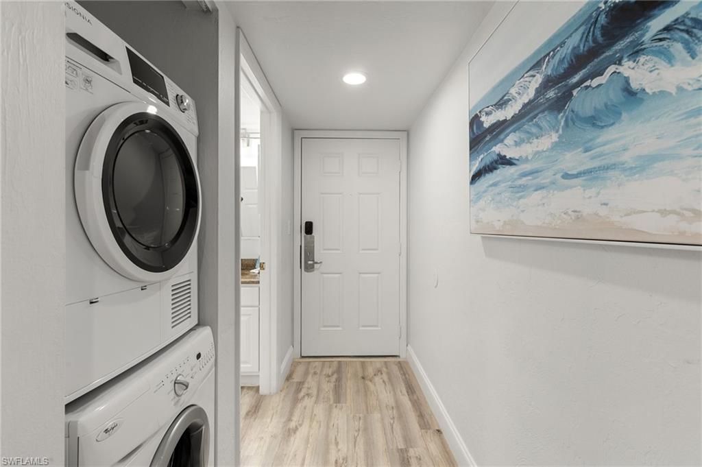 600 Neapolitan Way, Unit 257, Naples, FL 34103 Photo